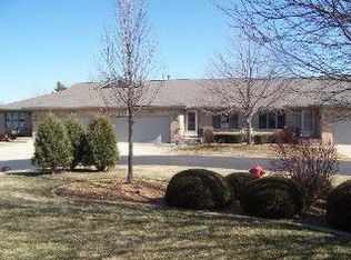1686 Foxwood Dr, New Lenox, IL 60451