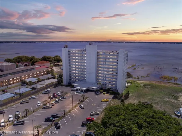 2131 Lakeview Dr APT 308, Sebring, FL 33870