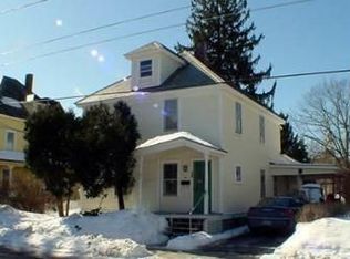 27 Fletcher Pl, Colchester, VT 05401