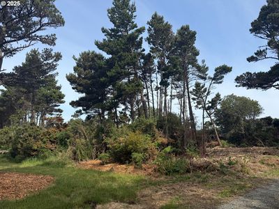 22 Saint Andrews Ln, Bandon, OR, 97411