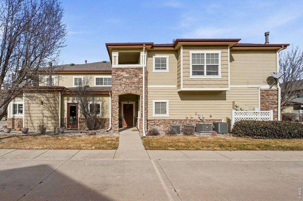 5044 Cinquefoil Ln #B