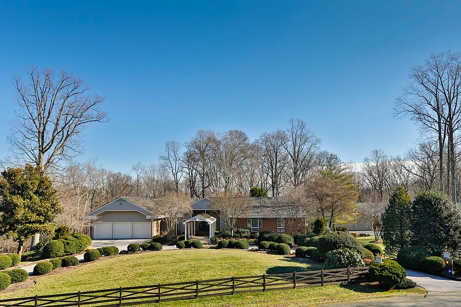 1st image of 609 Deerfield Pond Ct