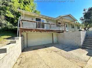 2148 Johnstown Rd, Huntington, WV 25701