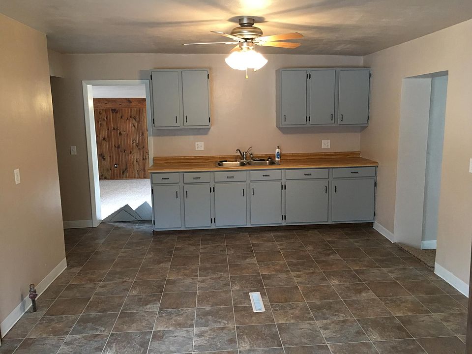 1st image of 1106 West Dr