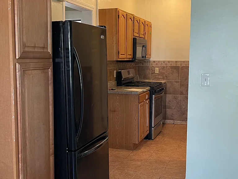 528 Cambridge St #2 — Photo 3