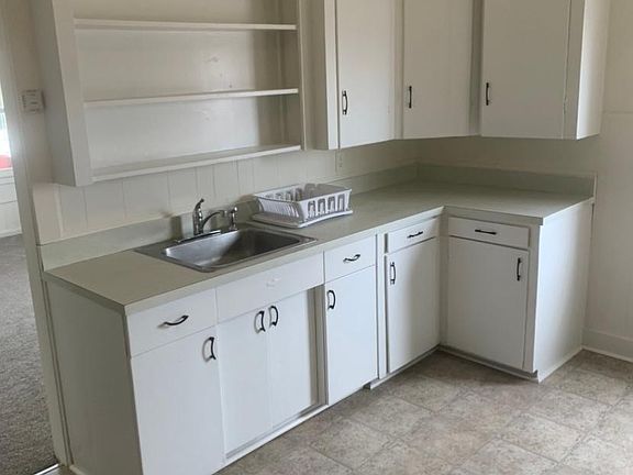 2nd image of 43 Main St #1