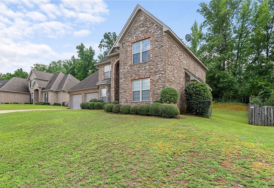 1st image of 6825 Abbey Trace Dr