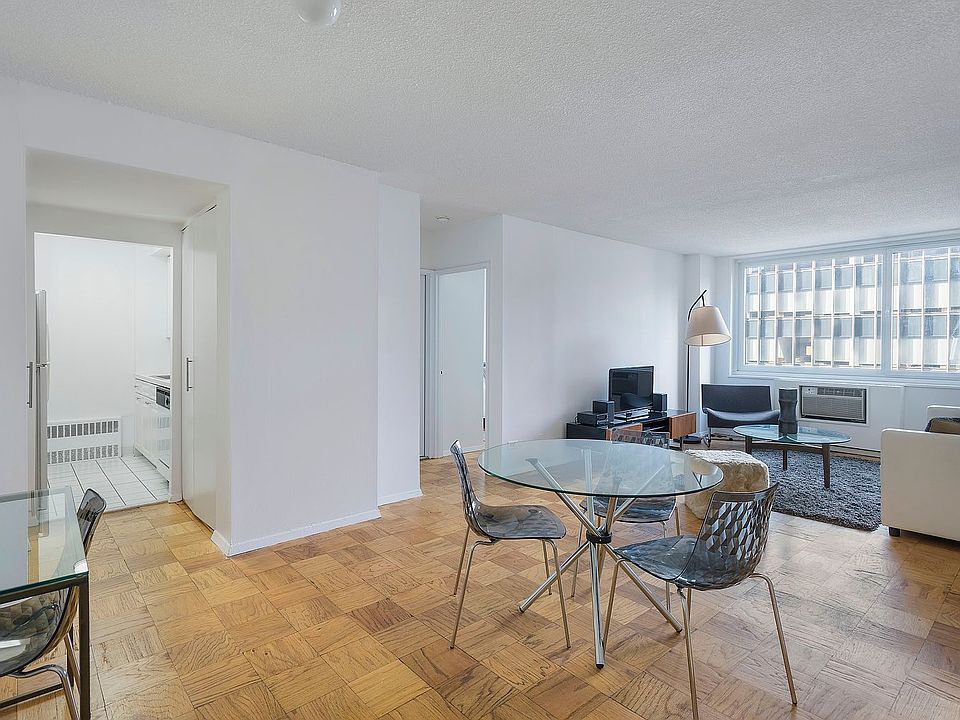 1st image of 230 W 55th St APT 21G