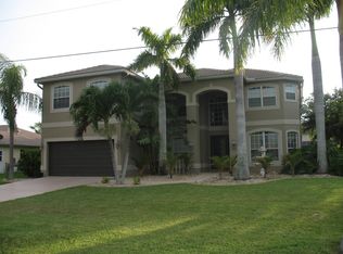 2022 SE 18th Ave, Cape Coral, FL 33990