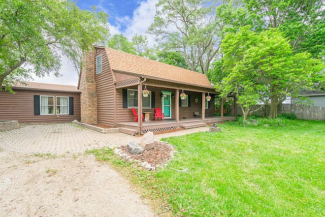 Tucked away 3 acre home with 3 bedrooms and 2 newly renovated bathrooms is full of quaint country charm. Bring your horses and chickens because they are more than welcome. Outbuilding, pond, and hay field complete the property.