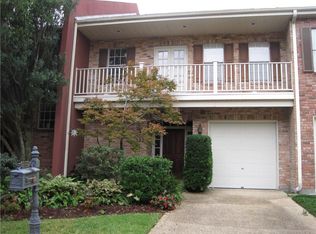 132 Charleston Park, Metairie, LA 70005