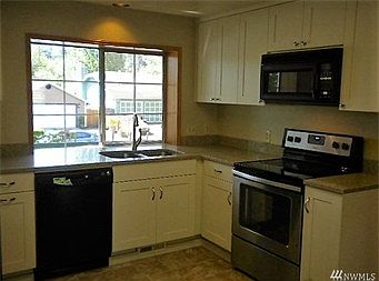 2nd image of 2805 211th St SW