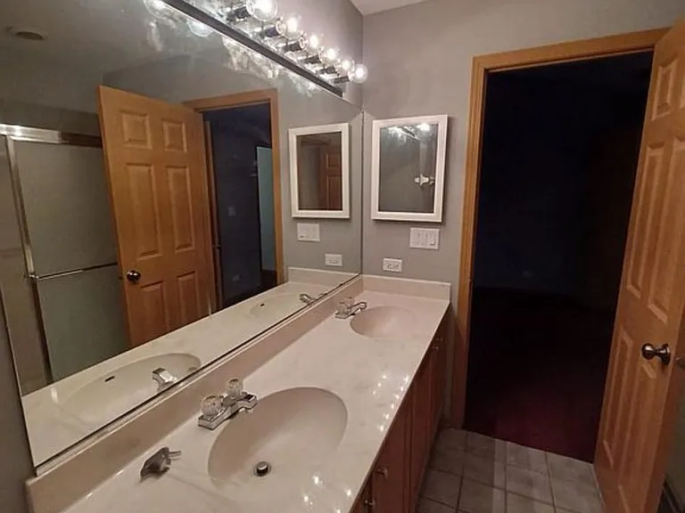 2476 Amber Ln — Photo 13