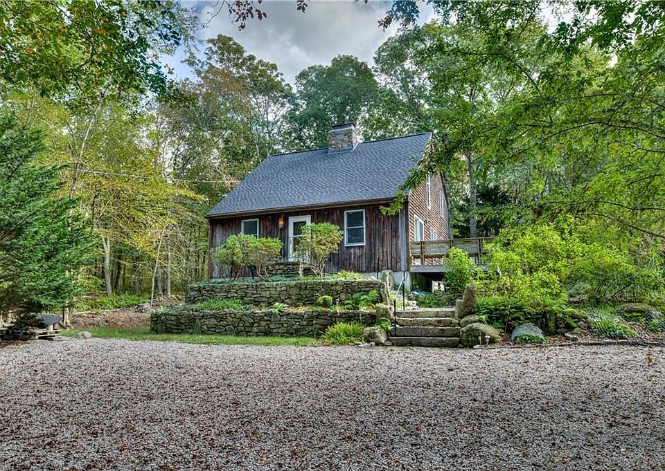 1st image of 53 Top Hill Dr