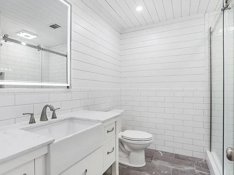 455 Mall Blvd #43 — Photo 29