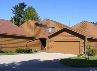 183 N Shore Dr E, Cadillac, MI 49601
