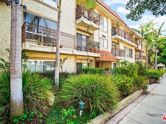 3rd image of 11656 Montana Ave APT 206