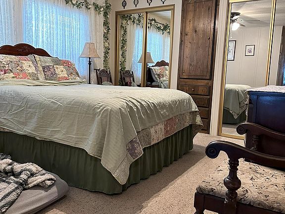 4th image of 714 Vista Ln #860
