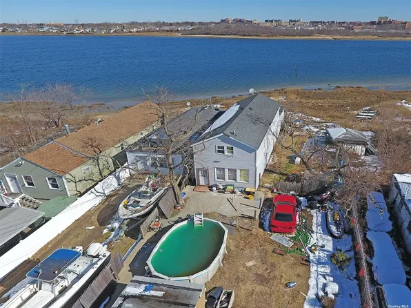 538 Beach 43rd Street, Far Rockaway, NY 11691