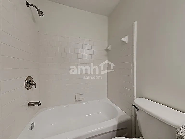 122 Wallnut Hall Cir — Photo 18
