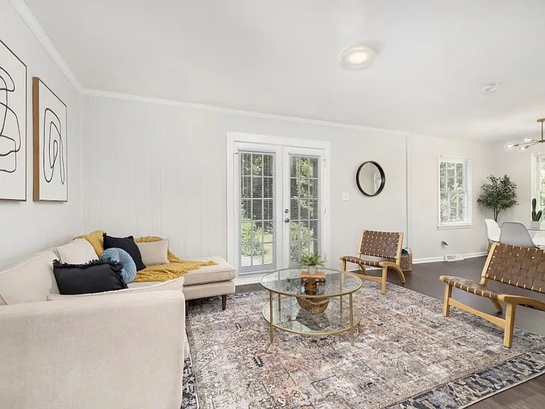 3909 Woodbriar Trl — Photo 4
