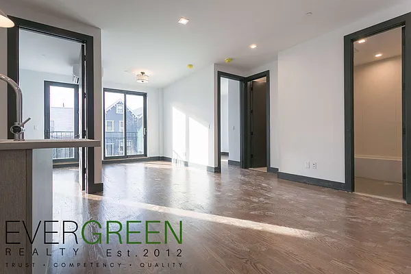 Rented by Evergreen Apartments BK | media 10