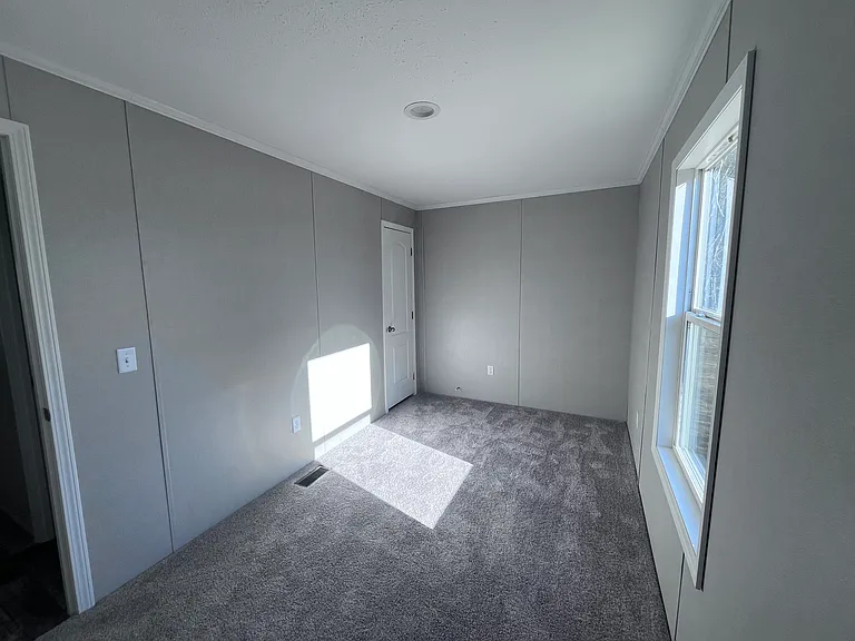 33241 Evergreen Dr — Photo 16