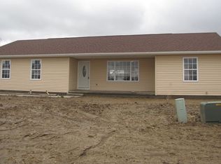 1903 Yarrow Ct, Findlay, OH 45840