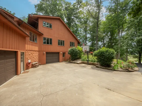 6357 Susie Ayers Rd, Nashville, IN 47448