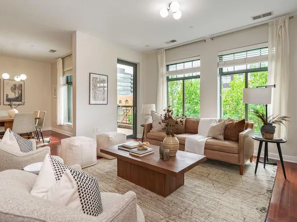 250 Daniel Burnham Sq APT 606, Columbus, OH 43215