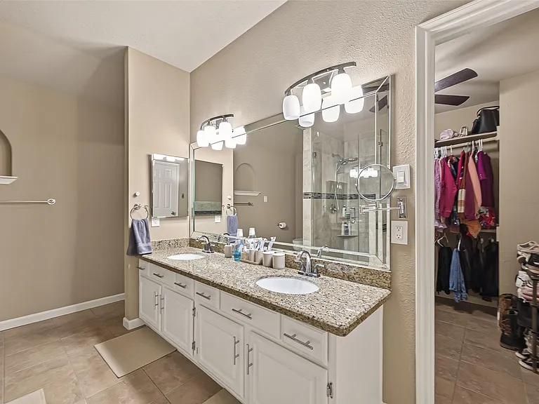 12110 Essenbruk Dr — Photo 37