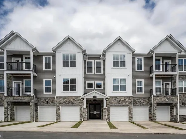 19 Artemisia Way #101, Stafford, VA 22554