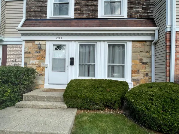 1975 Haddam Pl, Hoffman Estates, IL 60169