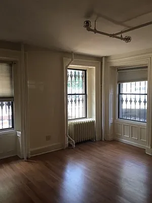 Rented by Eva M. Daniels Realty | media 8