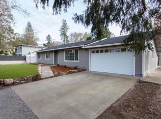 2210 Aloha Ave, Medford, OR