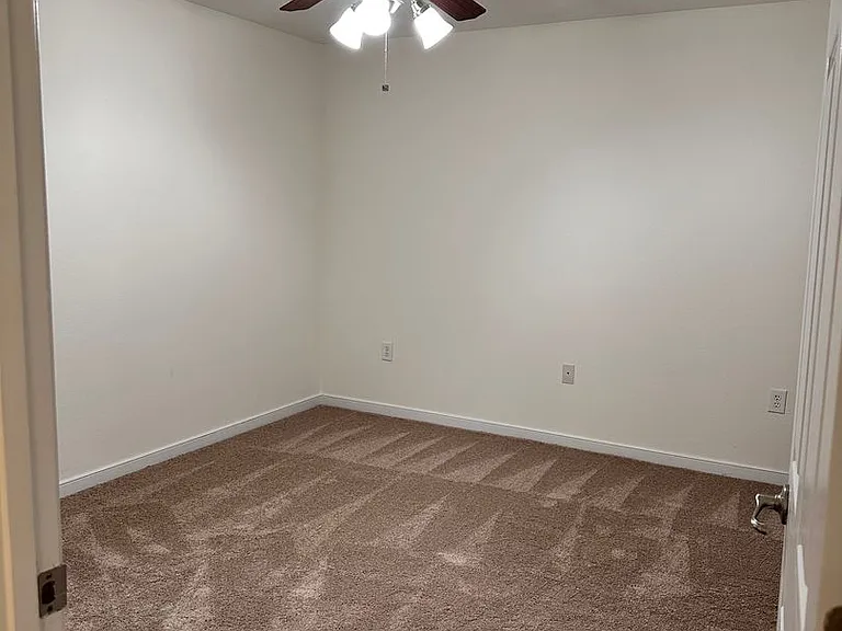 Featherstone Apartments at Kiln Creek — Photo 65