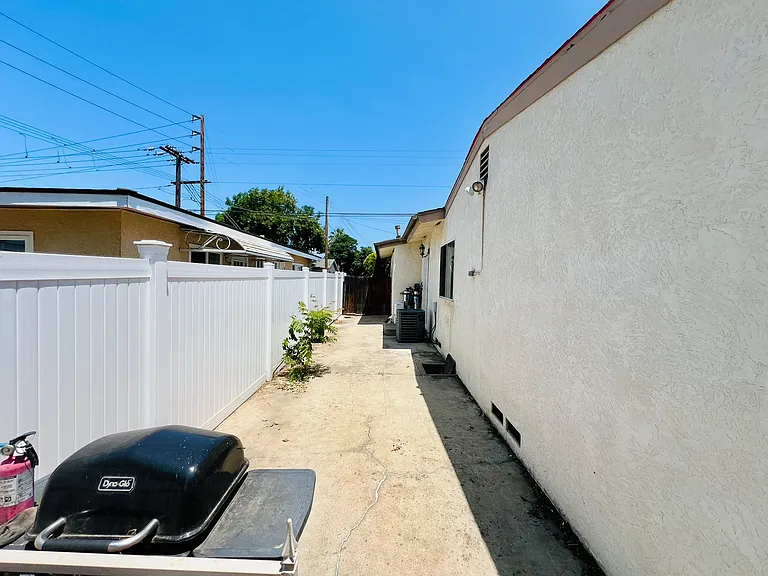 1203 Marline Ave — Photo 16