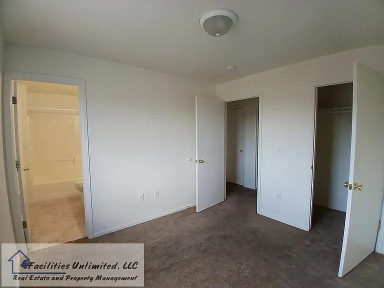 1803 S 10th St #A — Photo 11