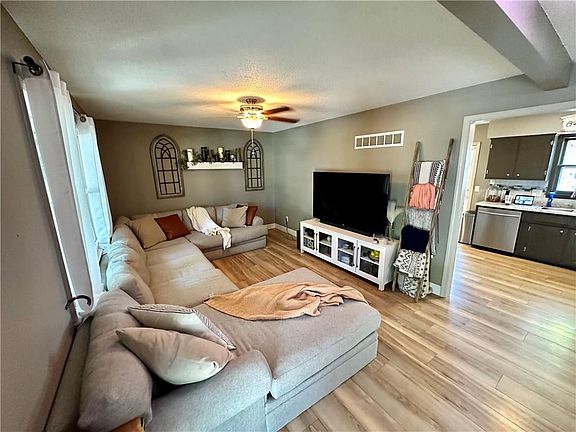 5th image of 2929 S Cochise Dr