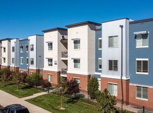 Villas, Denver, CO 80216