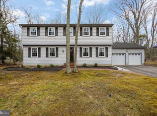5 Village Ct, Medford, NJ 08055