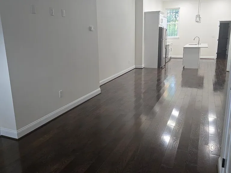 516 N Carrollton Ave #1 — Photo 1