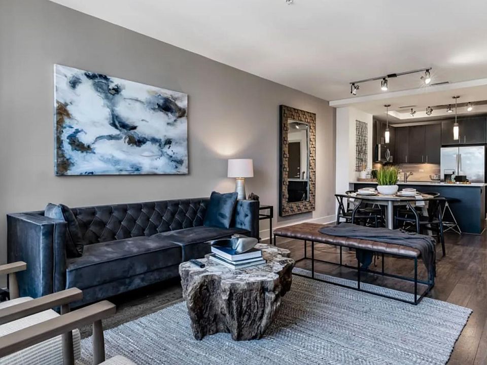 1st image of 500 W 2nd St #1417
