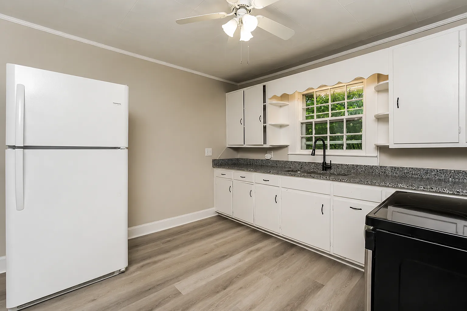 2 bed, 800 sqft, $1,025 — Photo 2