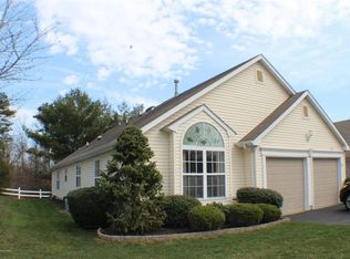 2410 Woodbine Ln, Toms River, NJ 08755