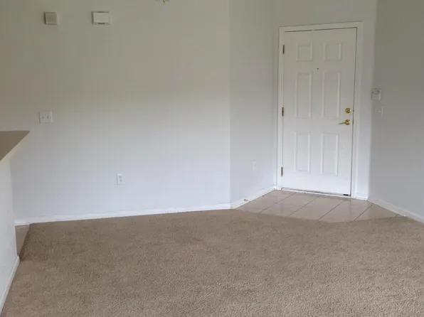 6081 MAGGIES Circle #113, Jacksonville, FL 32244