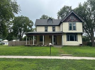635 Olive Ave, Hebron, NE 68370