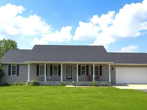 12063 Strawberry Rd, Carbondale, IL 62901