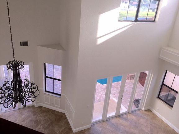 4th image of 4036 Artesa Dr