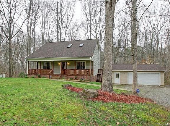 2nd image of 425 Brook Cir
